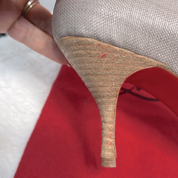 Christian Louboutin Gray/Silver Pointed Toe pump size 37 - Picture 10 of 11